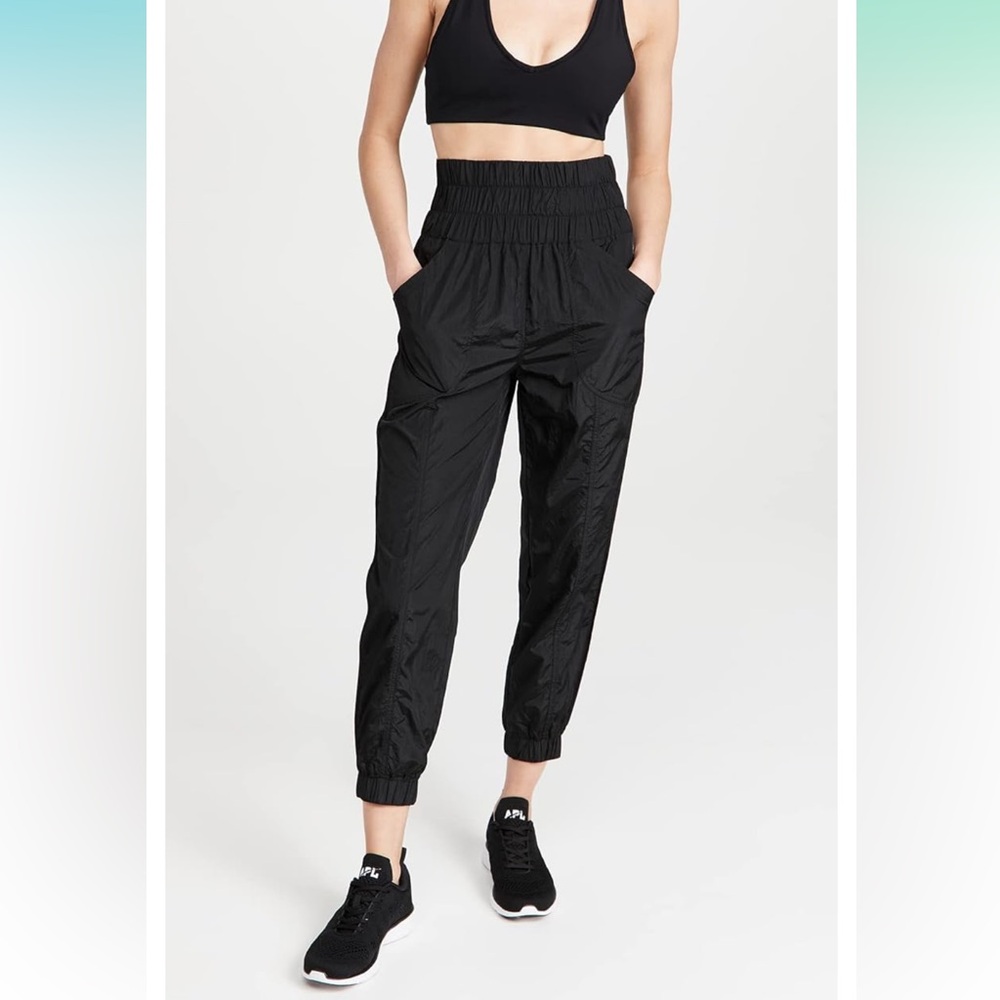 FREE PEOPLE  The Way Home Jogger Parachute M Black pants.